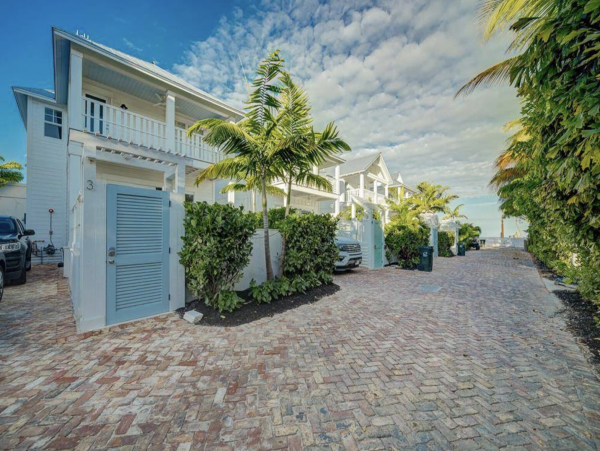 Bayfront Islamorada Townhome with Private Pool & Fishing